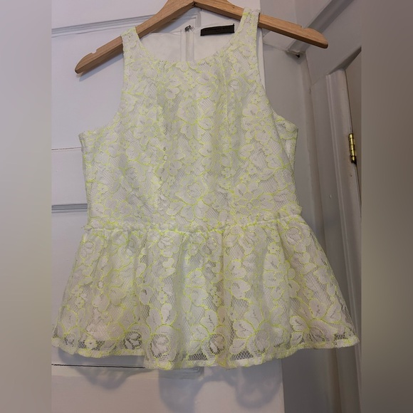 Lace top - Picture 2 of 2